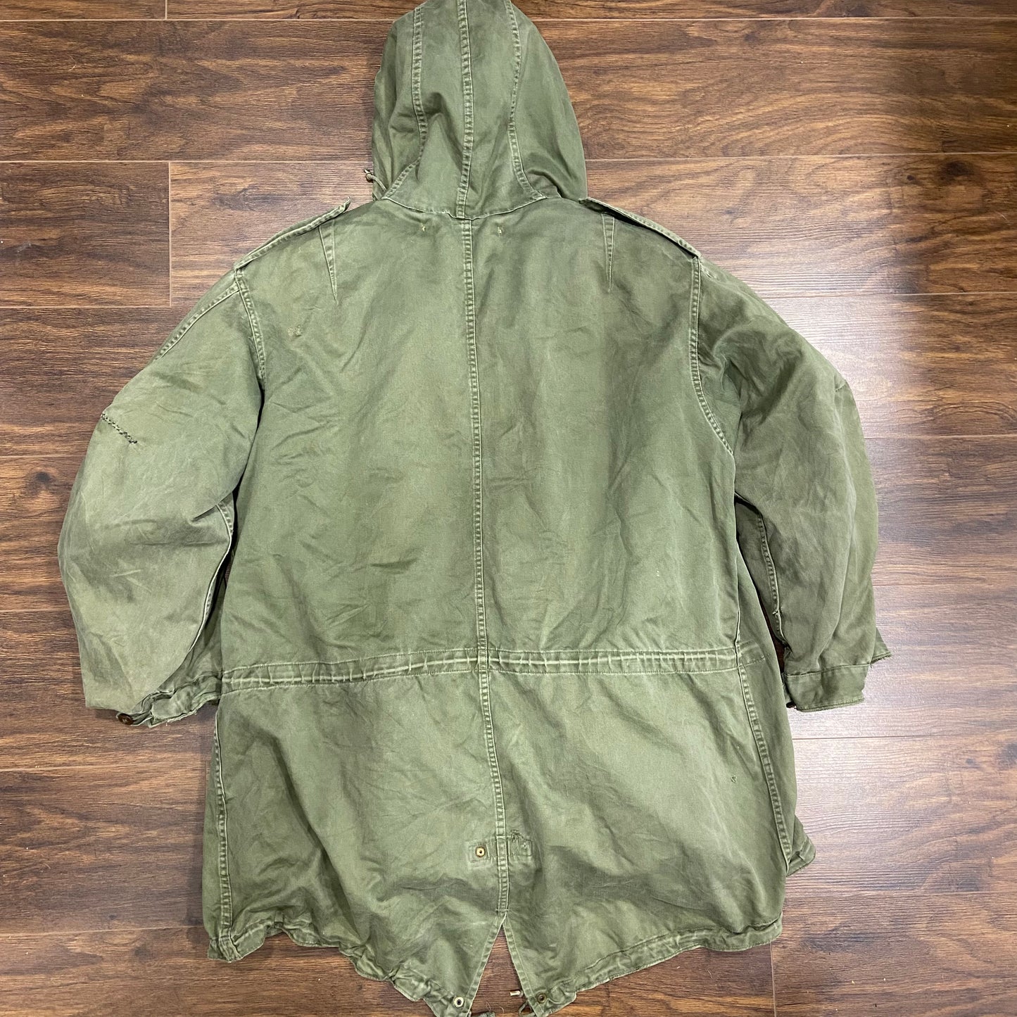 Early US Army sateen M51 fishtail parka with heavy alpaca lining XL
