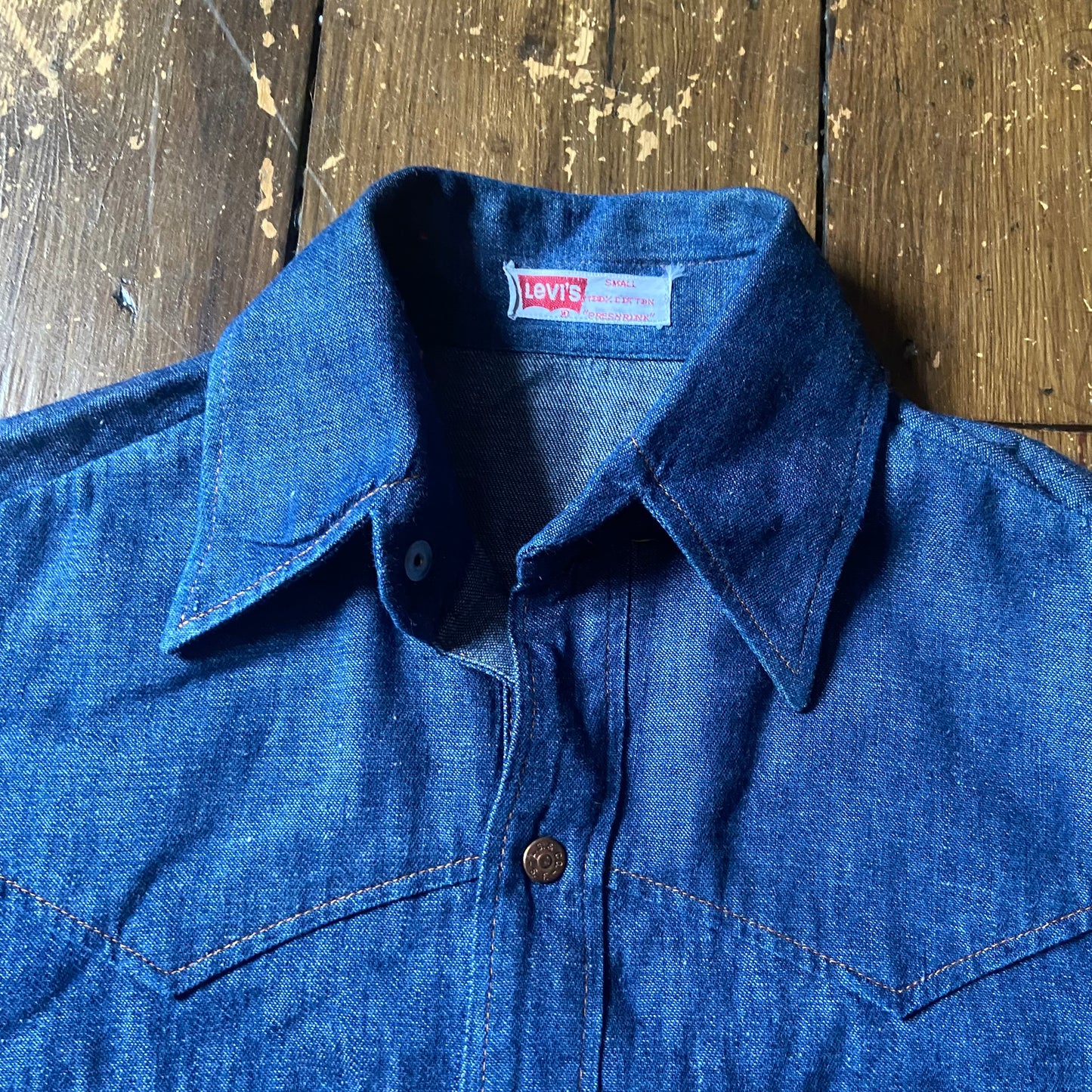 Early 1970s deadstock Levi's big E denim shirt, small