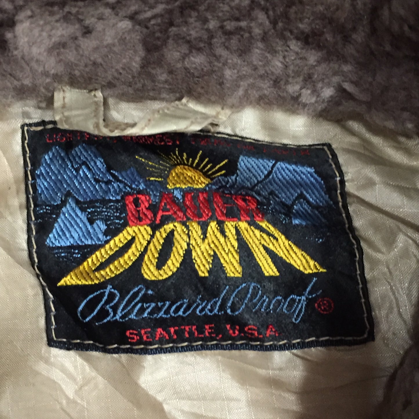 1950s Eddie Bauer quilted down jacket Blizzard Proof size small Sundowner label